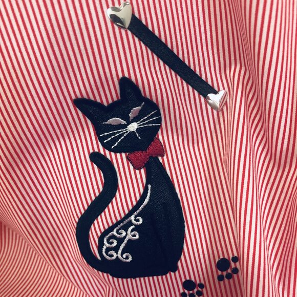 Isaac's Designs Red Stripe with Black Cat button up top- Size 1X - Picture 3 of 10